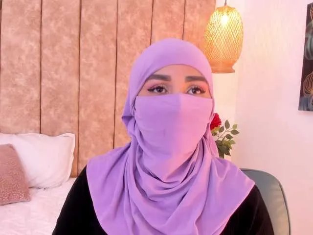 Freechat -Alisha on BongaCams