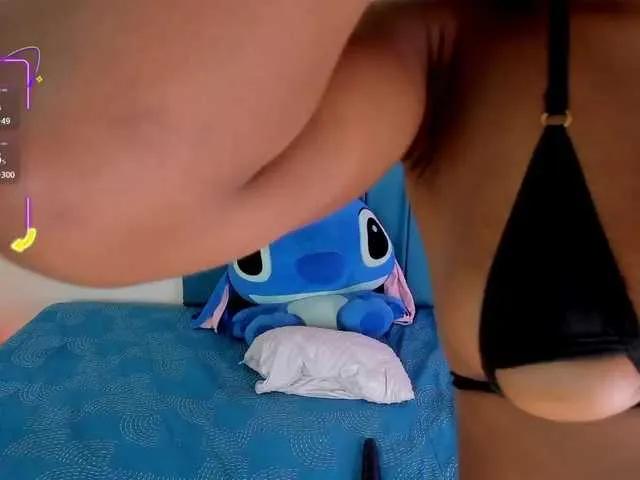 Offline AhviEbony on BongaCams