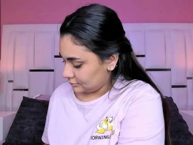 AlannaWest on BongaCams 