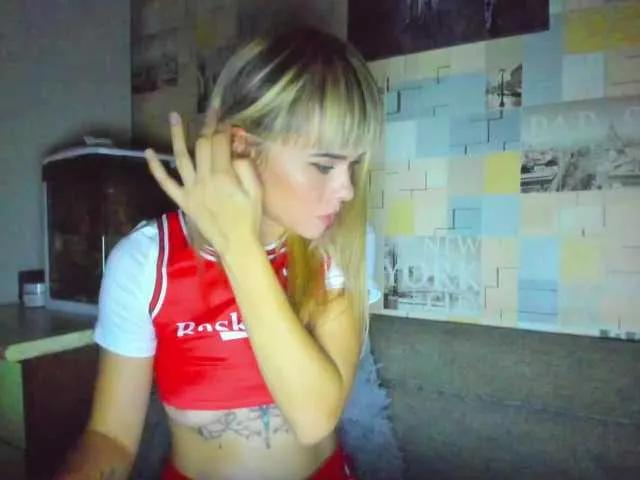 Offline AlisaKisa93 on BongaCams