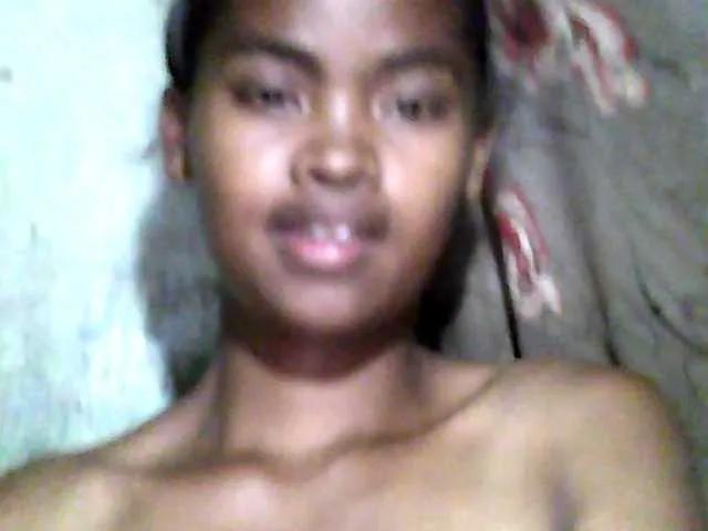 Allycha1 on BongaCams 