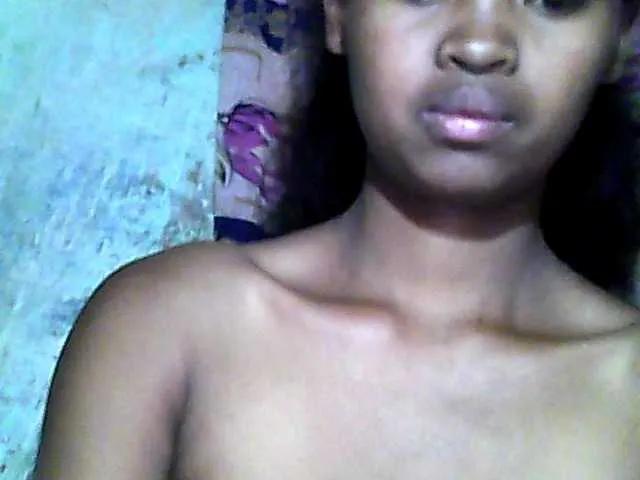 Allycha1 on BongaCams 