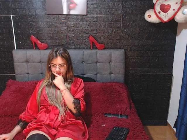 Almamyers on BongaCams 