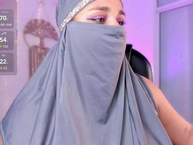 Offline amila-hagda on BongaCams