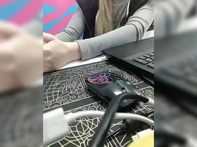 Freechat Angelinamik on BongaCams