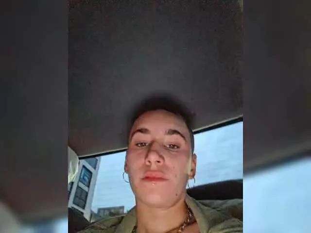 Offline AntoniaDilune on BongaCams