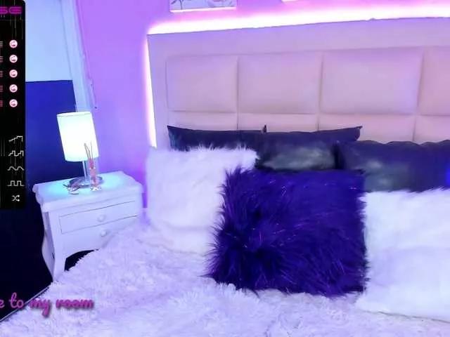 Offline ArannaMartine on BongaCams