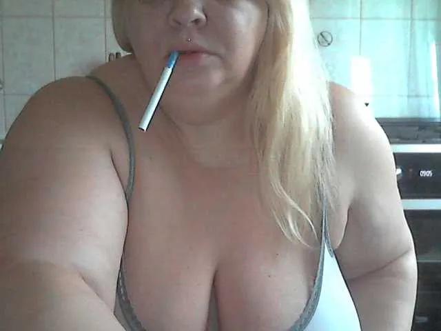 Offline AriannaMilf on BongaCams