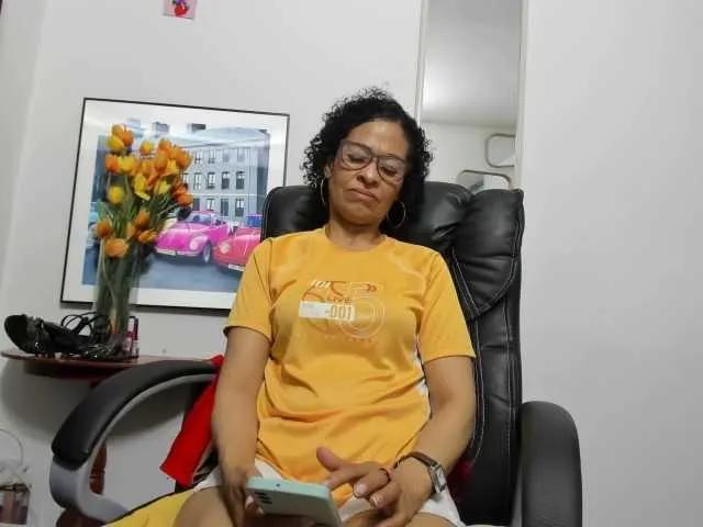 Freechat Aries-Mature on BongaCams