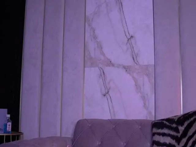 Freechat ArinaRhodes on BongaCams