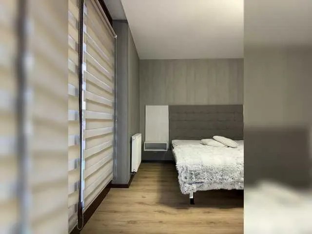 Freechat BabyDarii on BongaCams