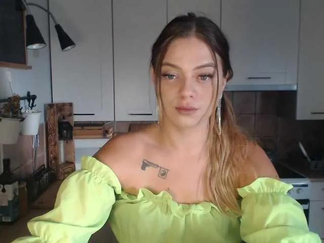 BuffyFire on BongaCams 