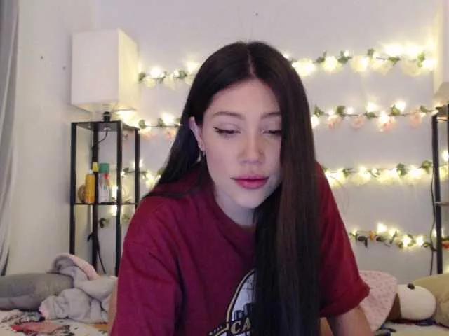 caamila on BongaCams 