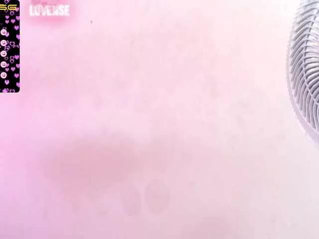 Offline CamilaFox on BongaCams