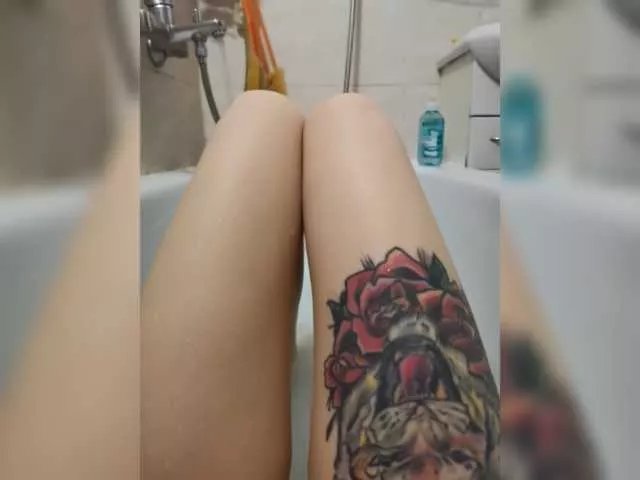 Freechat cherrybunny on BongaCams