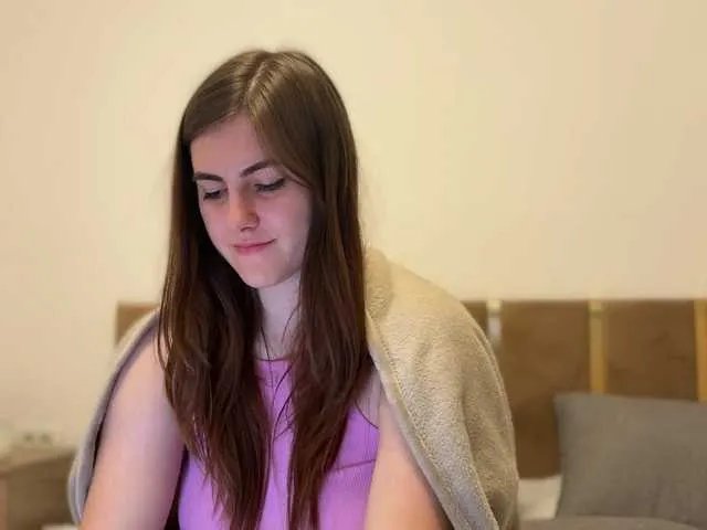 Freechat claireheart on BongaCams