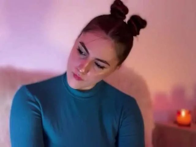 Freechat claireheart on BongaCams