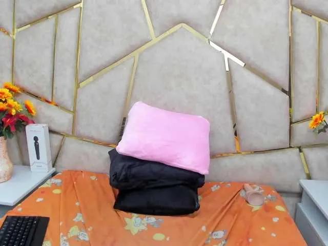 Offline Cloe-candy on BongaCams