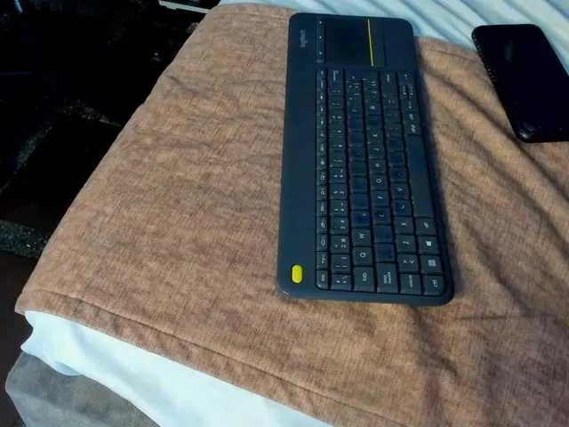 Freechat CloheBell on BongaCams