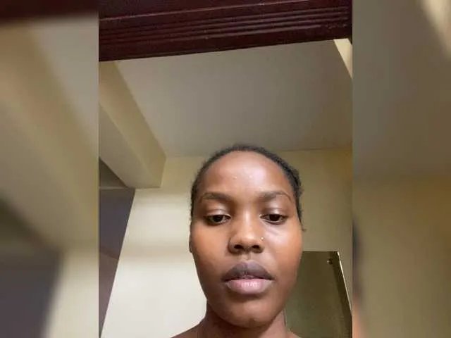 Freechat Curvy-maxy9 on BongaCams