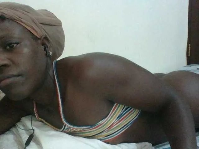 Freechat cute-nina on BongaCams