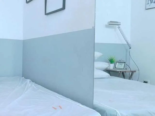 Freechat cutepetitee on BongaCams