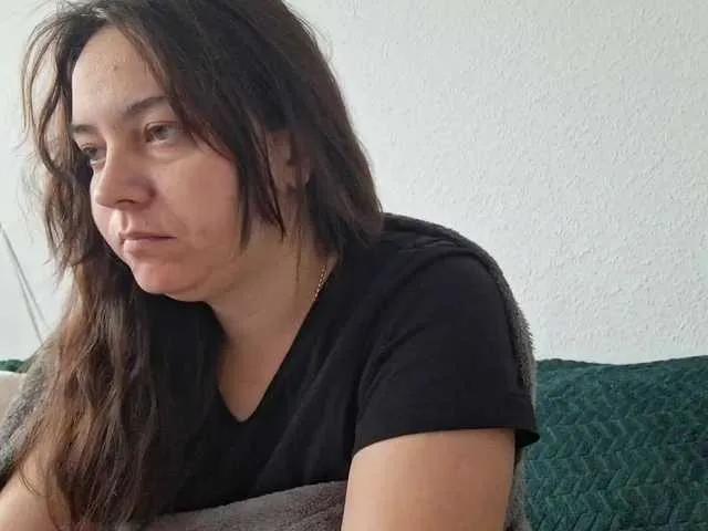 Offline CyndeeWinter on BongaCams