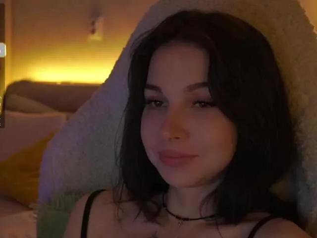 Offline DrammaQueennnn on BongaCams