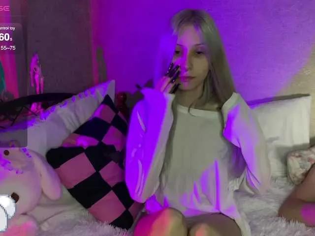 Offline ElainLuv on BongaCams