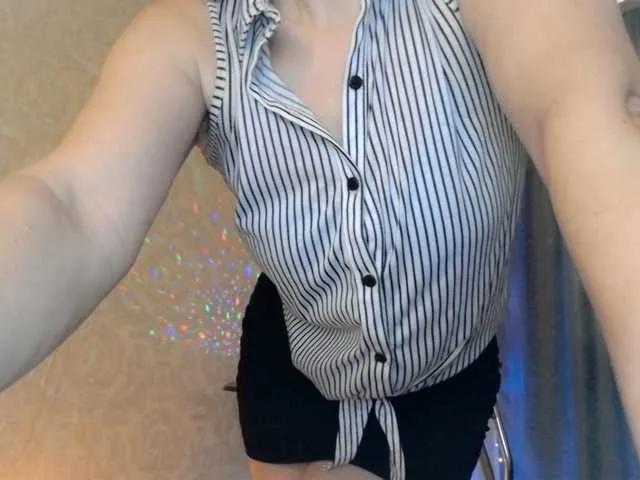 Elenaza1001 on BongaCams 