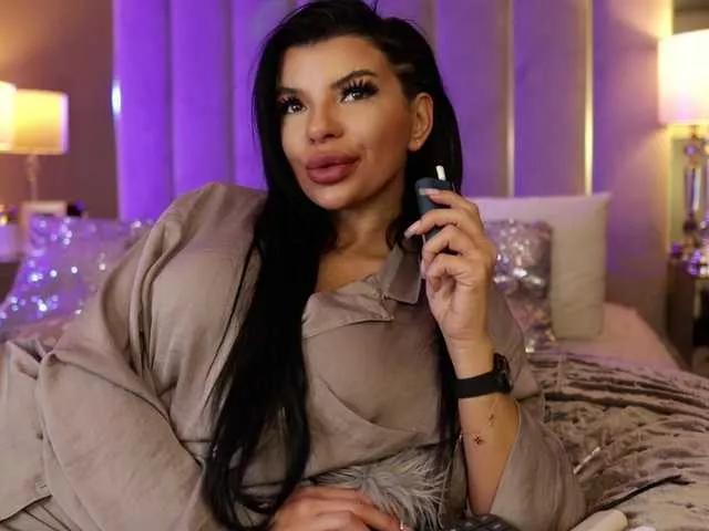 Offline EleniaDevons on BongaCams