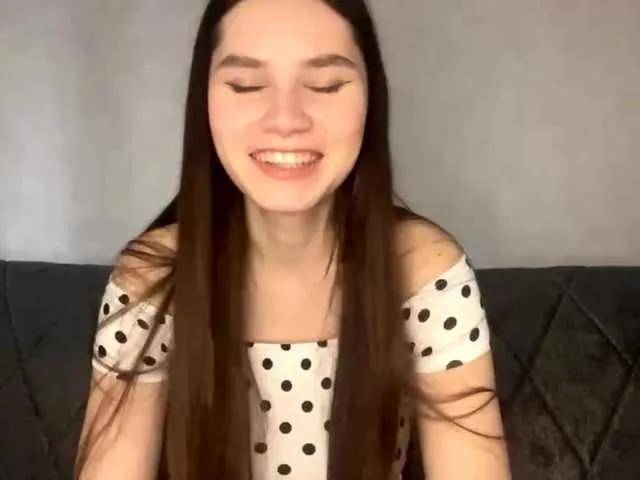 Freechat ElinOroz on BongaCams