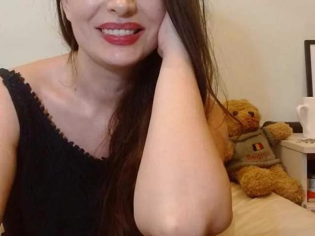 ellaine on BongaCams 