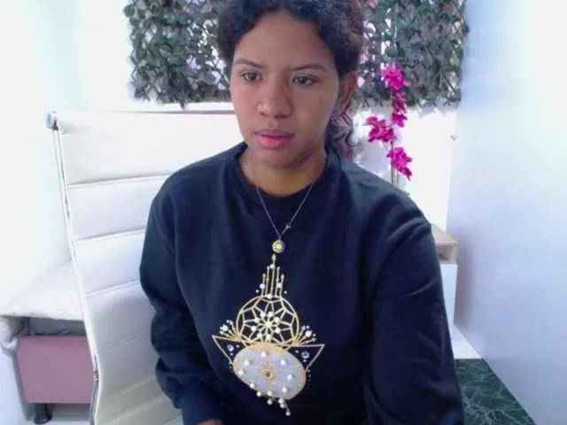 Ellie-Alves on BongaCams 