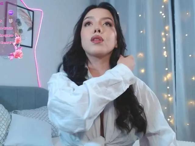 ElliLin on BongaCams 