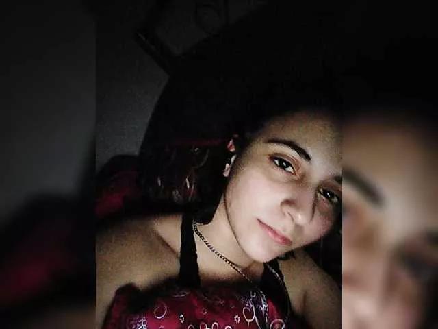 Offline Emaprincessa on BongaCams