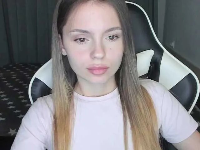 Freechat EmilySkout on BongaCams