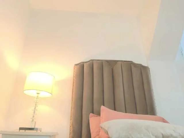 Emma-Torres1 on BongaCams 