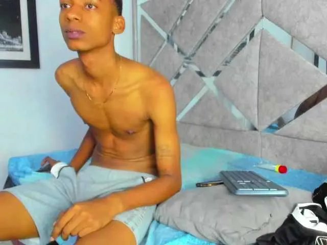 Freechat EvaxEmma on BongaCams