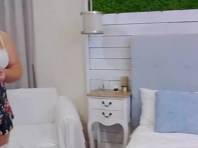 Freechat FeliciaKrige on BongaCams