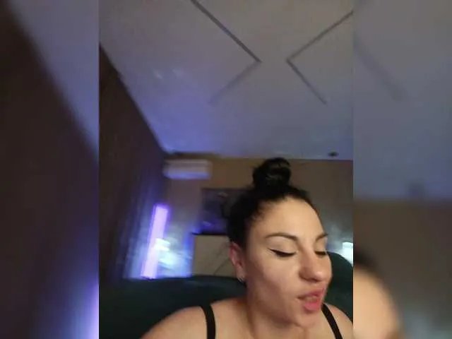 Freechat GgggLAAAAaaFFtt596rr on BongaCams