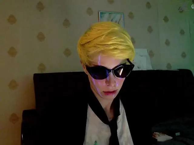 Offline HazeRaziel on BongaCams