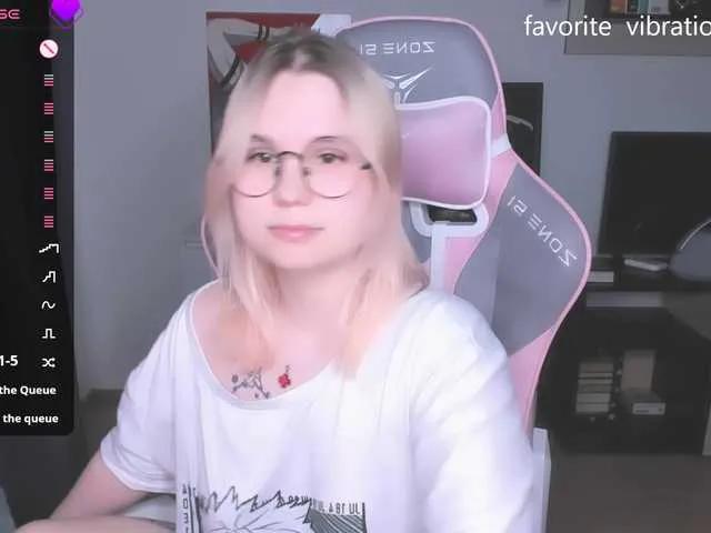 Offline hellfire-club on BongaCams