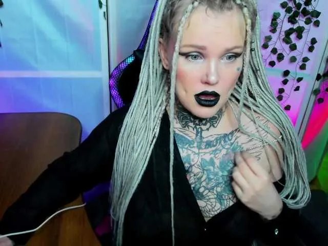 Freechat HellGa on BongaCams