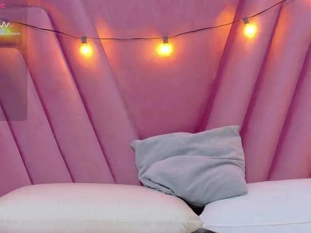 Freechat horny18girl on BongaCams