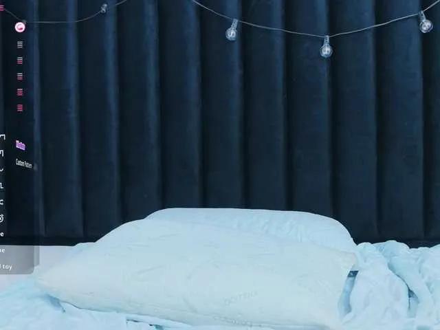 Freechat horny18girl on BongaCams