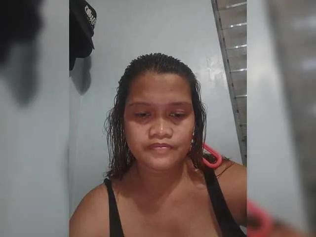 Hotnwetmama4u on BongaCams