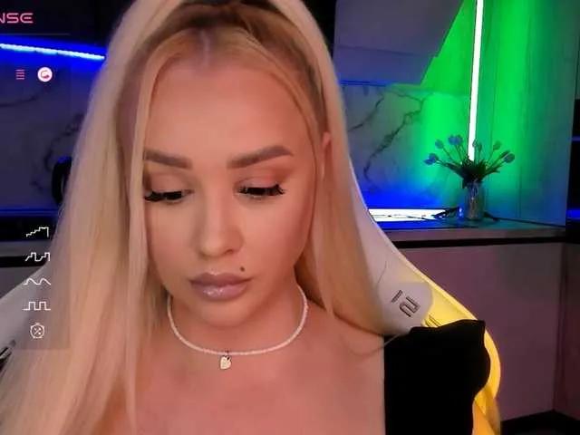 Offline In-your-fucking-mind on BongaCams