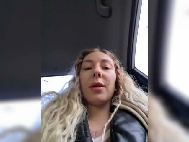 Freechat Janchi- on BongaCams