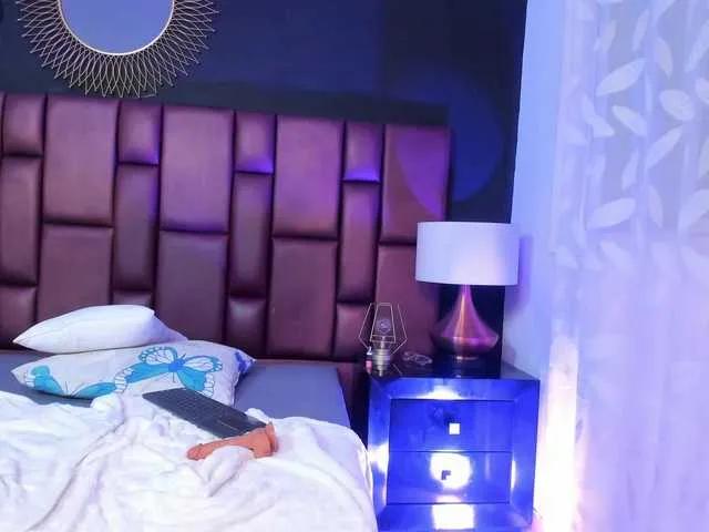 Freechat JoissMolli on BongaCams